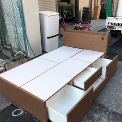 ?人気セミダブルベッド　引き出し4つあり??大阪市内配達設置無料??