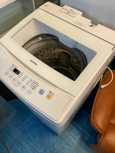 アイリスオーヤマ 7.0kg 2019年製 IAW-T702 全自動洗濯機 ガラス扉 予約タイマー機能 槽洗浄 IRIS 縦型洗濯機 家族 家電