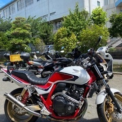 ホンダ　cb400SF REVO 限定赤フレームの画像