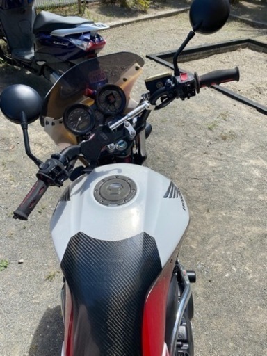 ホンダ　cb400SF REVO 限定赤フレーム