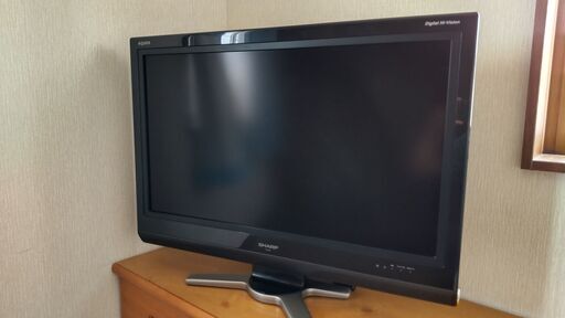 SHARP　液晶テレビ　LC-32D30　2008年製
