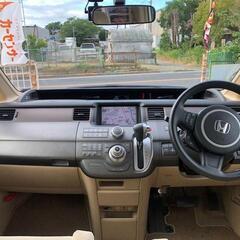 ホンダステップワゴン Ｇ　Ｌパッケージ　ＨＤＤナビ　Ｂカメラ　ＥＴＣ　純ＡＷ　左自動ドア　８人の画像