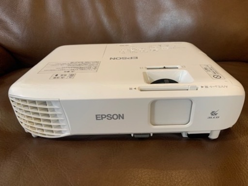 (美品)エプソン　プロジェクター　EPSON EB-S05