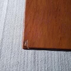 座敷のテーブルですの画像