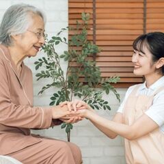 介護スタッフ「入所施設での介護」の画像