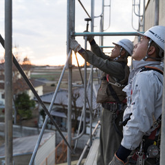 【現場技能者/岩槻市/経験者/とび1級取得者】仮設足場専門*鳶工*/福利厚生充実！完全週休2日★の画像