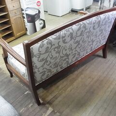 セール中につき通常特価　27,478円より10,000円引きの17,478円で販売中！VENEZIA SOFA　2P　ベネチアソファ　二人掛けソファ　2Pソファ　2人用イス　脚付き イタリア 二人がけ ソファ オルテンシア 金華山 2Pソファ 2人