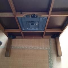 木目テーブルこたつの画像