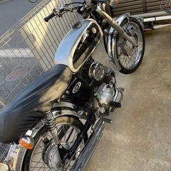 YB-1 fourの画像