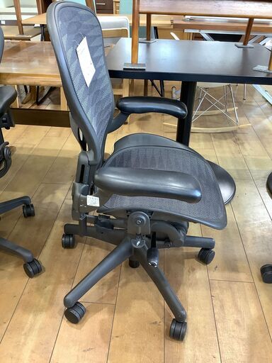 【トレファク花小金井店】ワーキングチェア/Herman Miller/アーロンチェア/ワークチェア/オフィスチェア/ブラック/武蔵野市