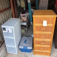 引き出しとかあります。