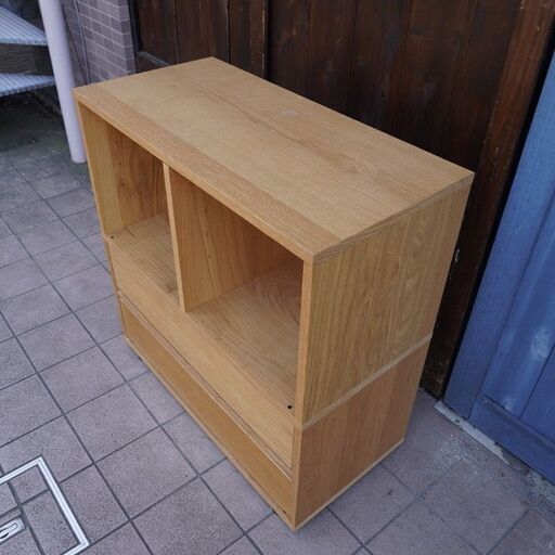 人気の無印良品(MUJI)のオーク材を使用したスタッキングキャビネットです！ナチュラルな雰囲気が北欧スタイルなどにオススメのカスタマイ