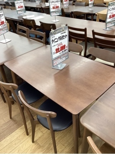 KG-34【新入荷　リサイクル品】ニトリ　ダイニング5点セット　ブラウン　キズ