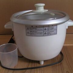 昭和レトロ風の可愛いデザイン★現品限り売り切りお買い得【使用頻度少なめ】単身赴任・大学下宿に1人用小型炊飯器 1合～3合炊きの画像
