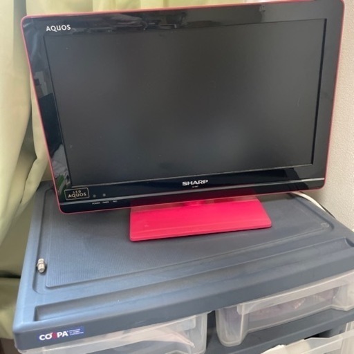 ピンクのテレビ