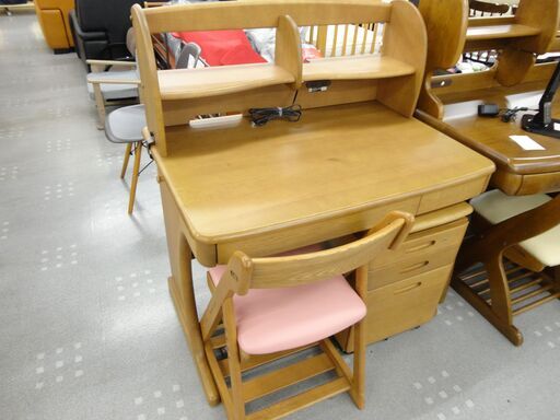 カリモク　学習デスク　 4点セット　モノ市場半田店 131