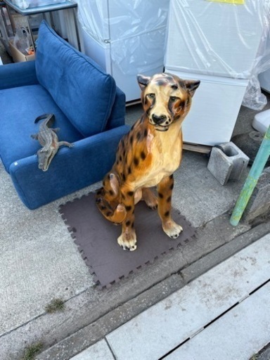 玄関前のインパクトに!! チーター!! 猛獣置物