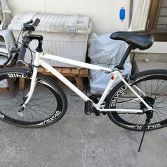 クロスバイク NEXTYLE CNX-7006 ホワイト 7速 前後ブレーキ交換