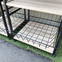 ■レンジ台 コンセント付 キャスター付き レンジワゴン スリム 3段 の画像