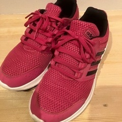 adidasシューズ（交渉中
