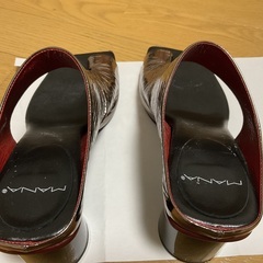 MANA サンダルの画像