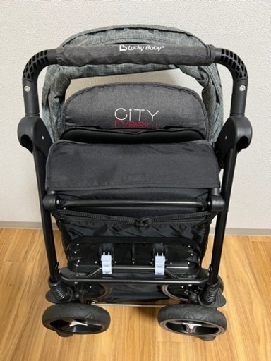 2人乗せのベビーカー