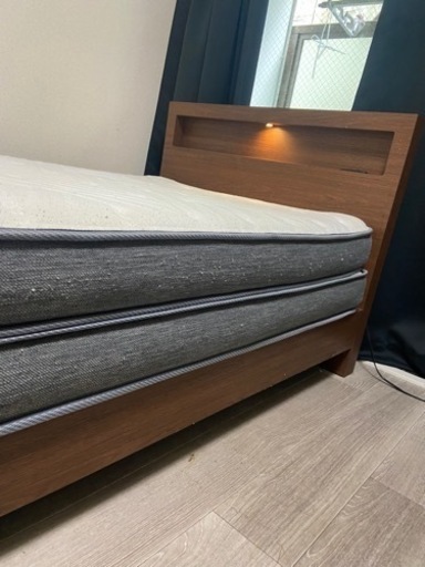 シングルベッドフレーム昨年購入 10,950円