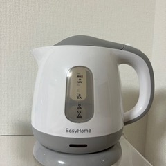 電気ケトルの画像