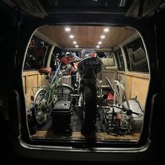 最強トランポ 特装ロング 車検6年2月迄 4WD グランビア グランドハイエース キャンピング 最新ナビ カメラ セキュリティ サーフィンにの画像