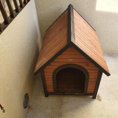 小型犬用の犬小屋です。