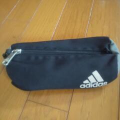 adidas ペンケース