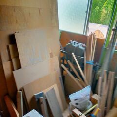 受付中断　木材多数（木工所廃業残材）大量引き取り者限定（2022.10.1時点）の画像