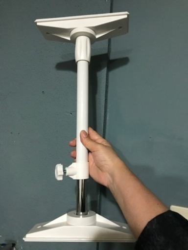 家具の固定つっぱり棒２本
