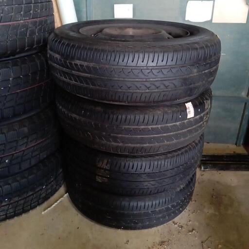 夏タイヤ 185/70R14 バリ山 YOKOHAMA BluEarth