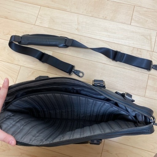 TUMI ビジネスバッグ（美品）