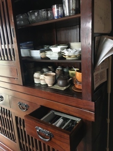 引越しに伴い断捨離●水屋箪笥/食器棚●欅無垢材