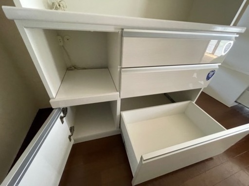 松田家具　食器棚