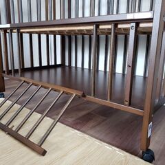 ベビーベッド(メーカー:サワベビー)の画像
