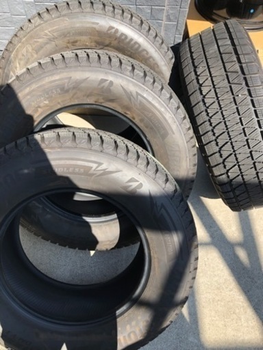 スタッドレスタイヤ　ブリヂストン　17インチ　大幅値下げ！