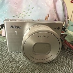 【値下げ】Wi-fi付きですぐにシェア　Nikon 1 J4 パワーズームレンズキット❤