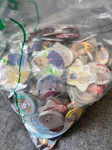 大量！缶バッジいろいろセット　東リベ、　黒バス、ヒロアカ、コナンなど