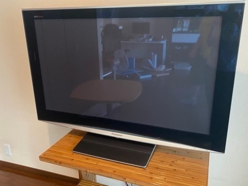 テレビ(46インチ)、リモコン付