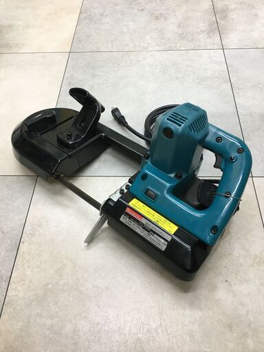 makita マキタ 2106 6型ポータブルバンドソー　本体のみ　丸材115mm,角材115mm　中古品