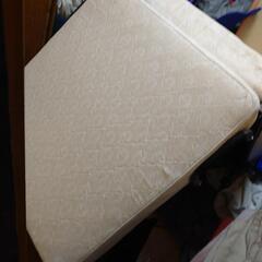 電動リクライニングベッド（介護用にも利用できます。）の画像