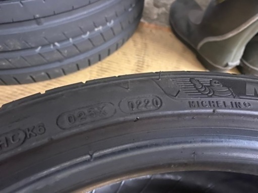 ミシュランPILOT SPORT4 255/35R1894Y 2本 2020年製　中古品