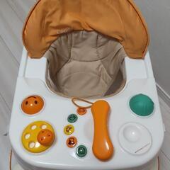 Combiの歩行器