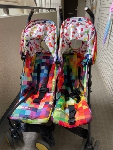 双子ベビーカー　コサット
