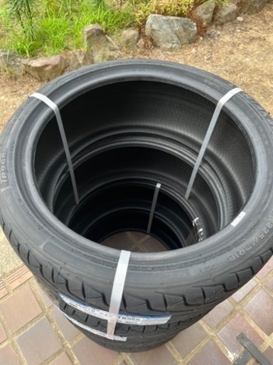 新品225-40-18タイヤ4本