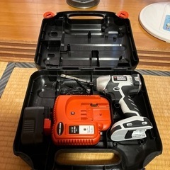 BLACK & DECKER インパクトドライバー