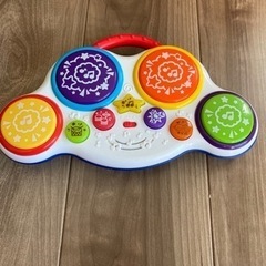 音のなる赤ちゃんのおもちゃ
